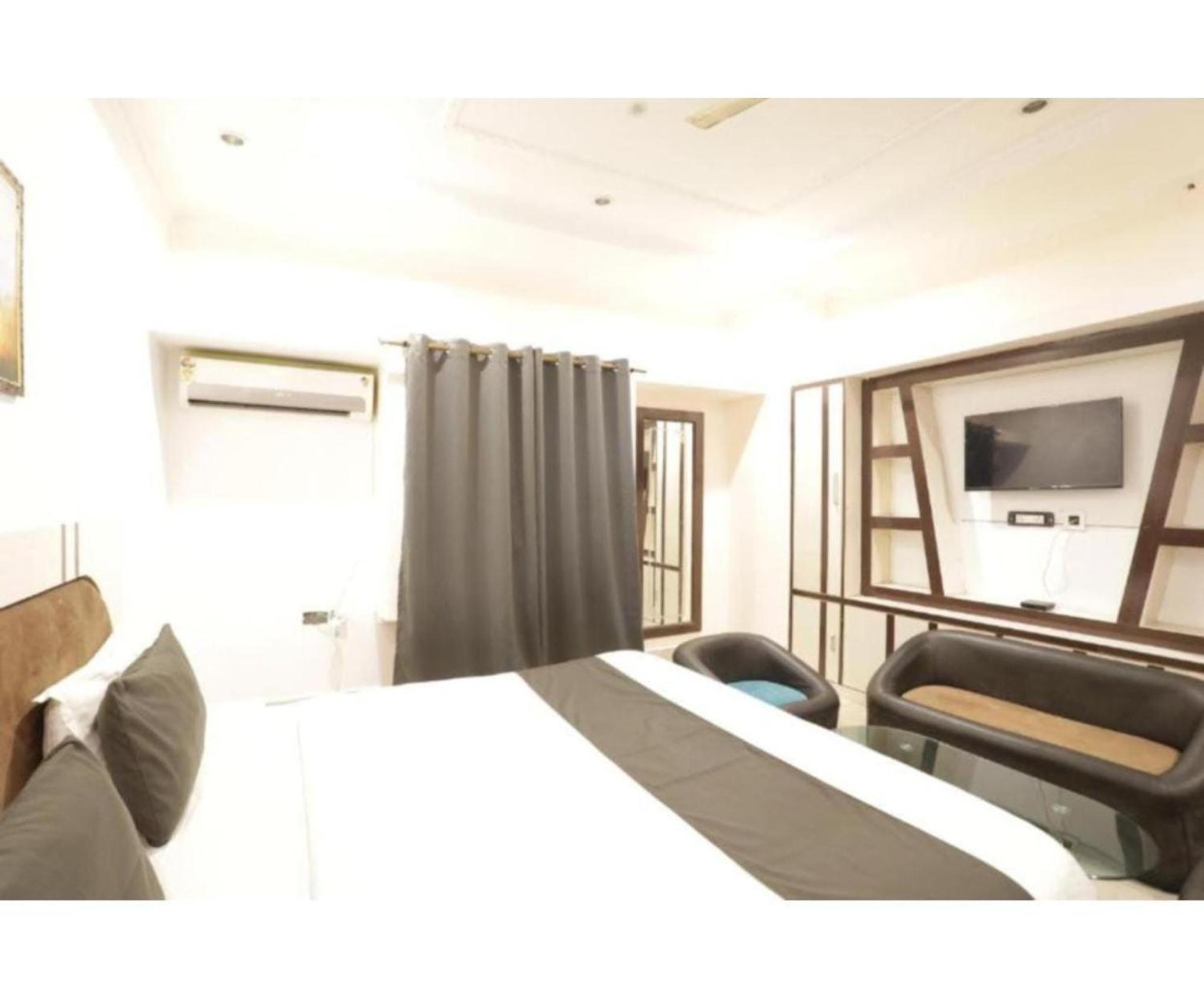 Day S Inn Luxury Stay Near Care Hospital In Budget Friendly Price Best Seller Бхубанешвара Экстерьер фото