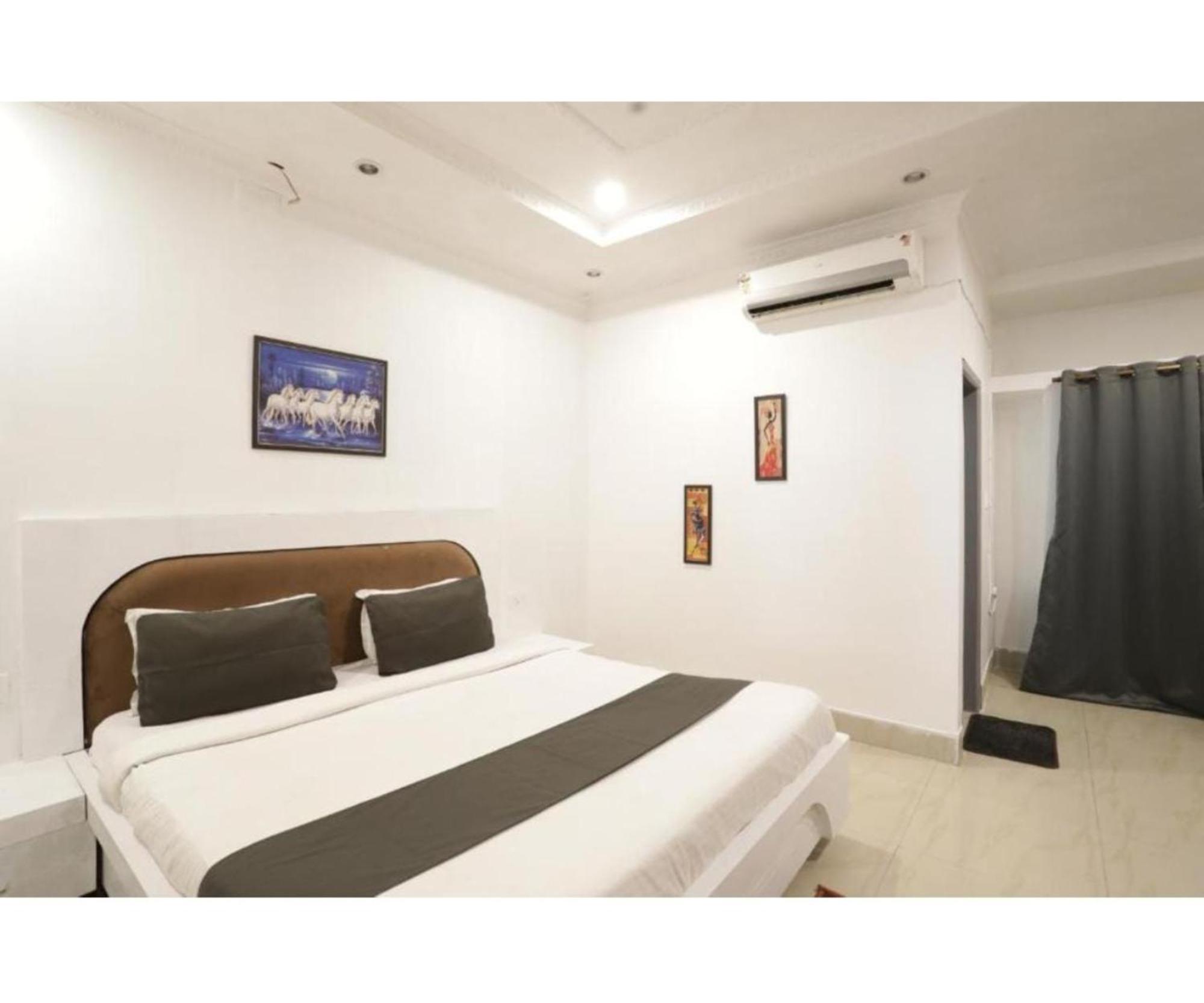 Day S Inn Luxury Stay Near Care Hospital In Budget Friendly Price Best Seller Бхубанешвара Экстерьер фото